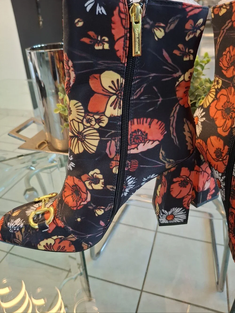 Cape Robbin bold floral